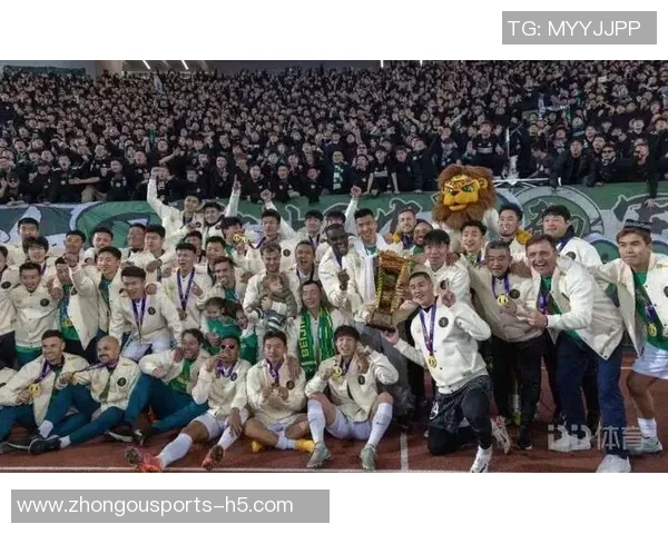 国安足协杯赛前发放奖金中赫已准备明年准入资金 国安足协杯赛前发放奖金中赫已准备明年准入资金